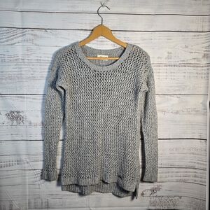 Hollister Women's Gray Crew Neck Crochet Knit Long Sleeve Sweater Size Medium